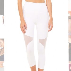 ALO Yoga Pants - ALO Yoga High-Waist Coast Capri ALO Yoga Pants - ALO Yoga High-Waist Coast Capri